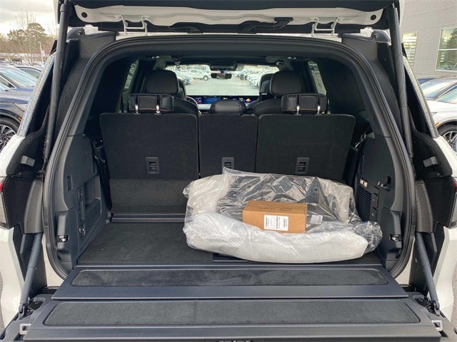 2025 Lincoln Navigator Lincoln Black Label