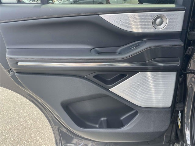 2025 Lincoln Navigator Lincoln Black Label