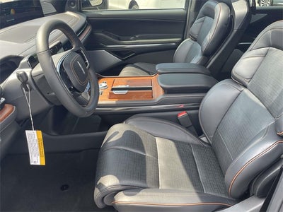 2025 Lincoln Navigator Lincoln Black Label