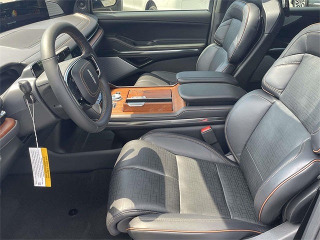 2025 Lincoln Navigator Lincoln Black Label