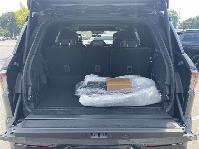 2025 Lincoln Navigator Lincoln Black Label