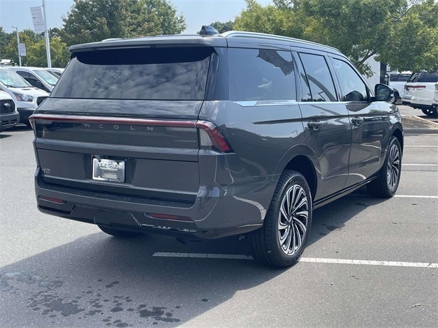 2025 Lincoln Navigator Lincoln Black Label