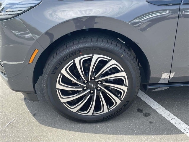 2025 Lincoln Navigator Lincoln Black Label