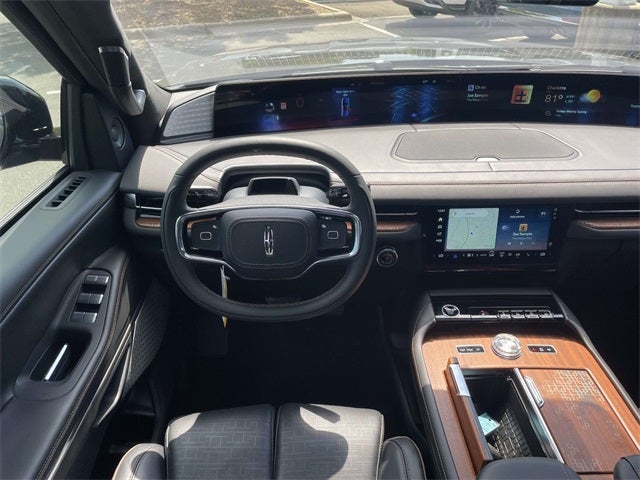 2025 Lincoln Navigator Lincoln Black Label