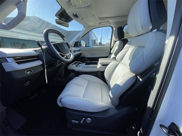 2025 Lincoln Navigator Reserve-L