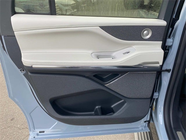 2025 Lincoln Navigator Reserve-L