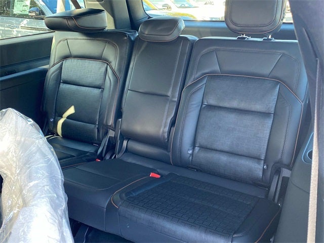 2025 Lincoln Navigator Lincoln Black Label-L