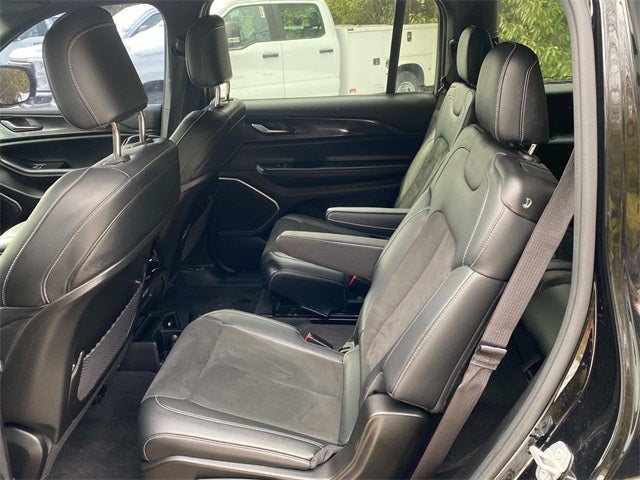 2022 Jeep Grand Cherokee L Altitude