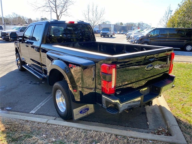 2025 Ford F-350SD Lariat