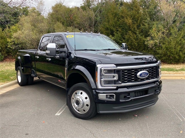 2025 Ford F-450SD Platinum