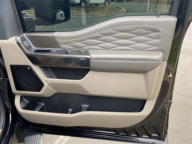 2025 Ford F-450SD Platinum