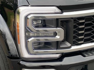 2025 Ford F-450SD Platinum