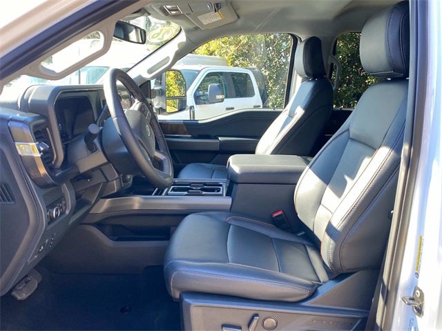 2026 Ford F-450SD Lariat DRW