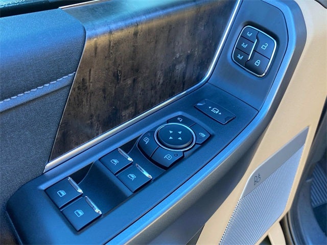 2025 Ford F-450SD Lariat DRW