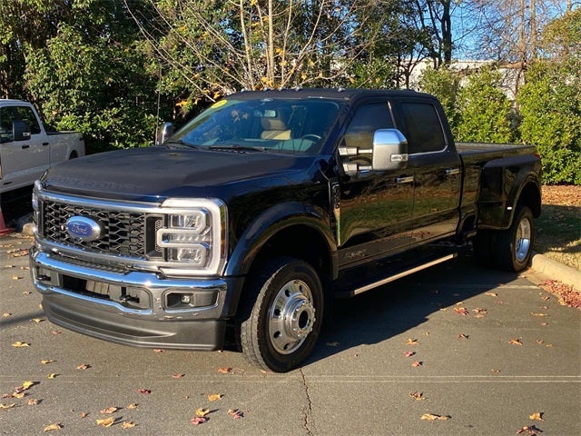 2025 Ford F-450SD Lariat DRW