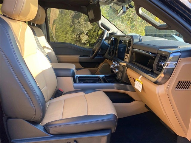 2025 Ford F-450SD Lariat DRW