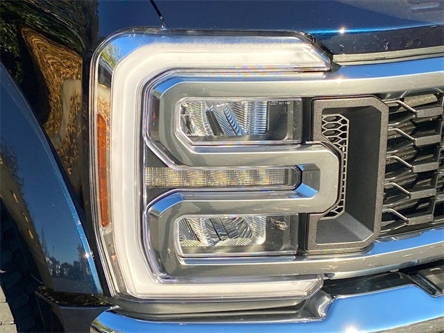 2025 Ford F-450SD Lariat DRW