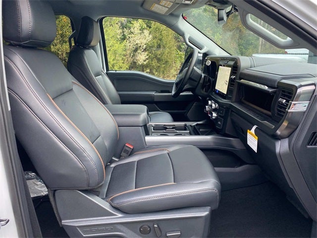 2026 Ford F-450SD Lariat DRW