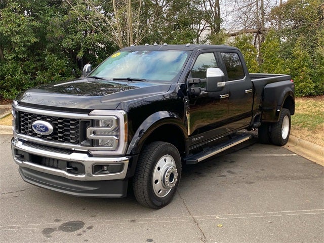 2026 Ford F-450SD Lariat DRW