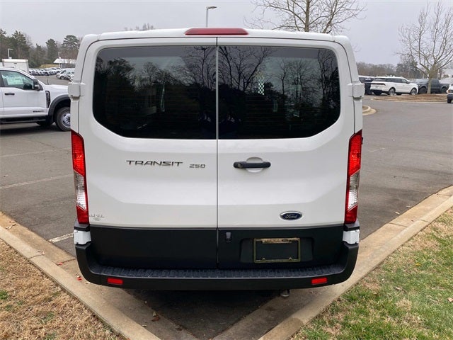 2022 Ford Transit-250 Base