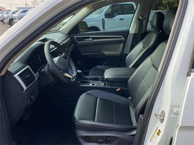 2022 Volkswagen Atlas 3.6L V6 SE w/Technology