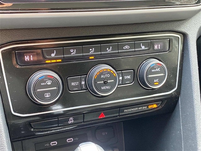 2022 Volkswagen Atlas 3.6L V6 SE w/Technology