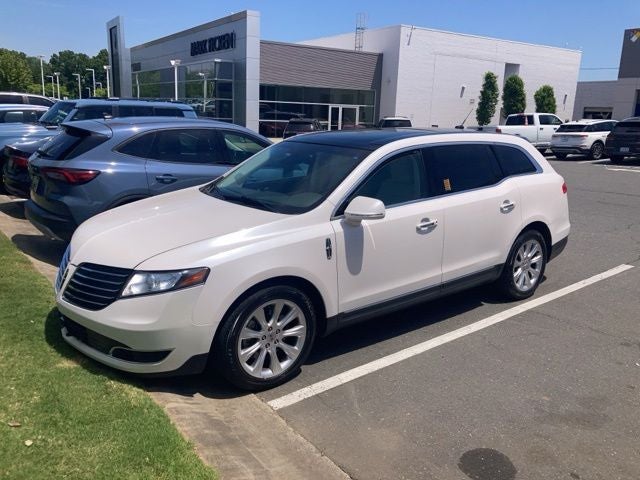 2018 Lincoln MKT Reserve