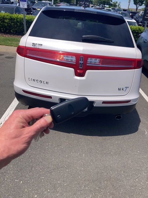 2018 Lincoln MKT Reserve