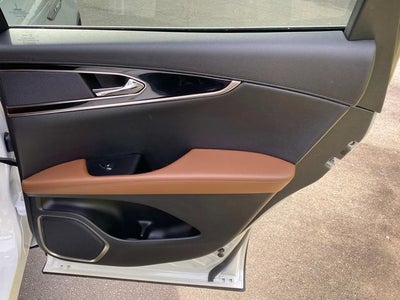 2023 Lincoln Nautilus Reserve CPO