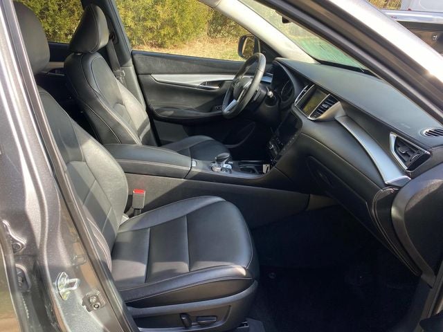 2021 INFINITI QX50 LUXE