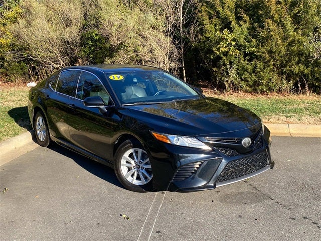 2019 Toyota Camry XSE