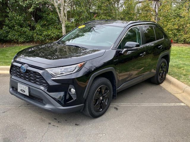 2020 Toyota RAV4 Hybrid XLE