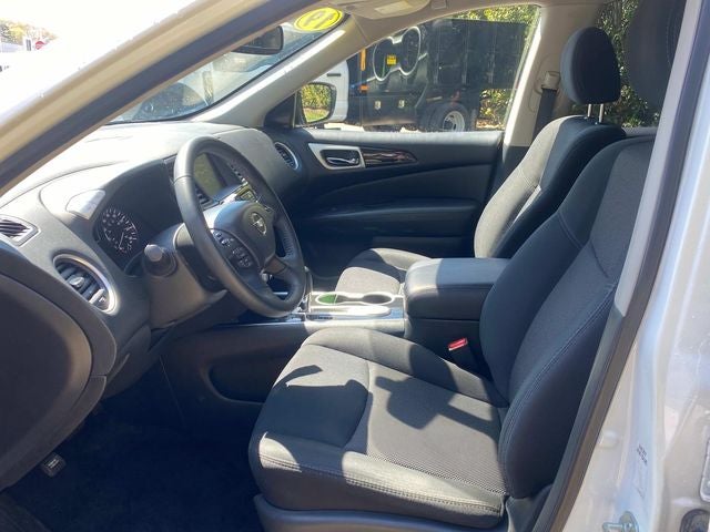 2019 Nissan Pathfinder SV