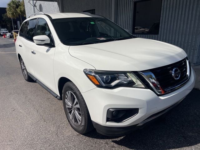 2019 Nissan Pathfinder SV