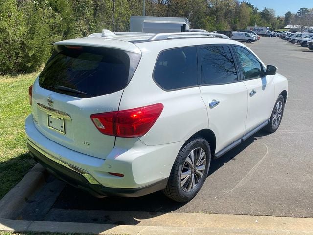 2019 Nissan Pathfinder SV