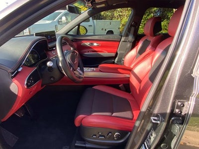 2024 Genesis GV70 2.5T