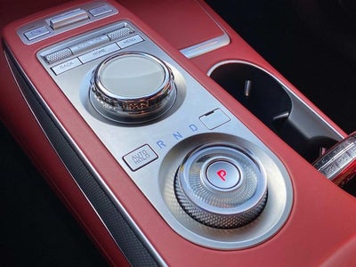 2024 Genesis GV70 2.5T