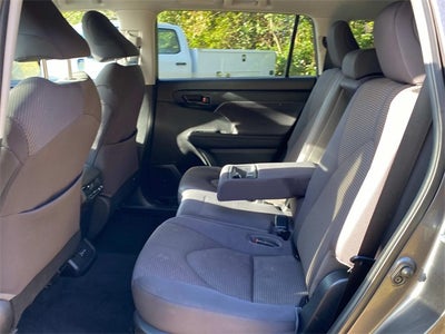 2022 Toyota Highlander L
