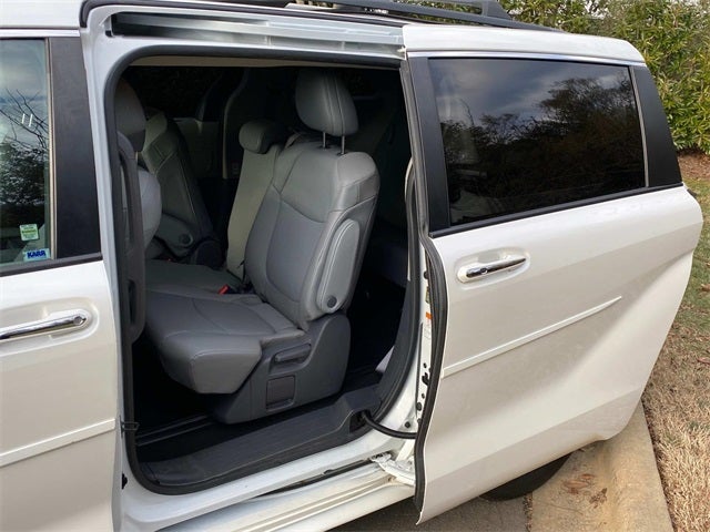2021 Toyota Sienna XLE 8 Passenger