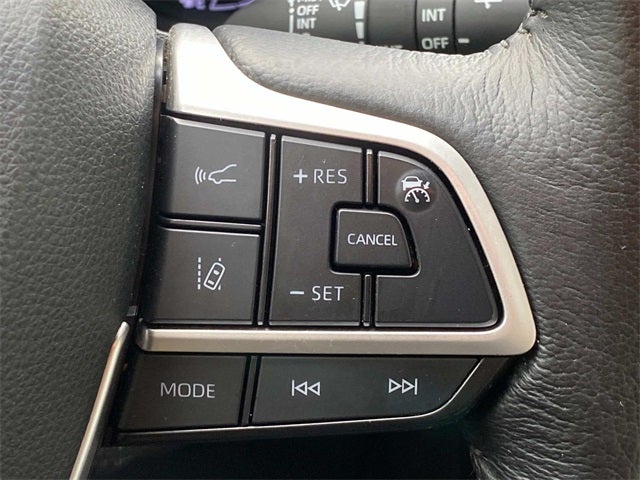2021 Toyota Sienna XLE 8 Passenger