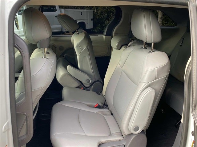 2021 Toyota Sienna XLE 8 Passenger