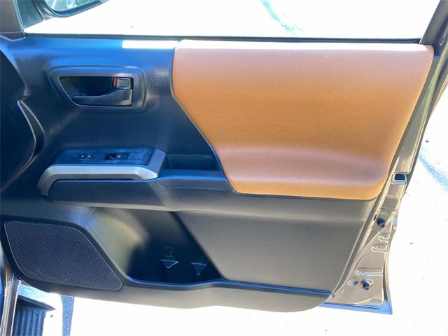 2018 Toyota Tacoma SR5 V6