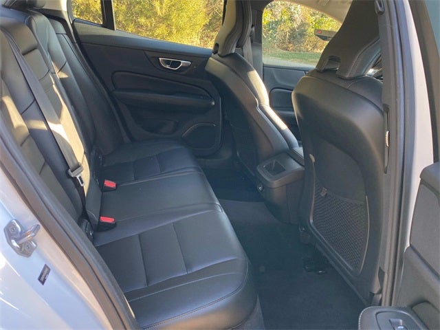 2020 Volvo S60 T5 Momentum