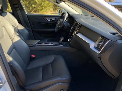 2020 Volvo S60 T5 Momentum