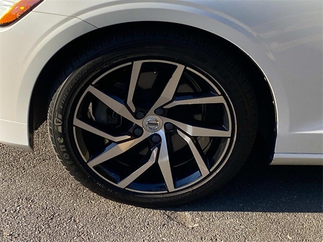 2020 Volvo S60 T5 Momentum