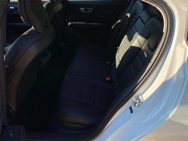 2020 Volvo S60 T5 Momentum