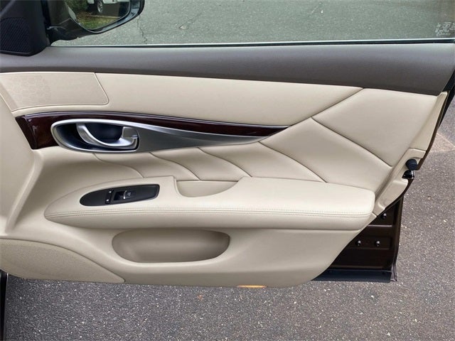 2015 INFINITI Q70 3.7X