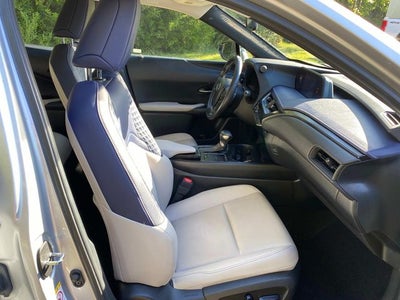 2019 Lexus UX 200 Base