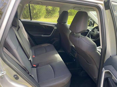 2023 Toyota RAV4 Hybrid LE