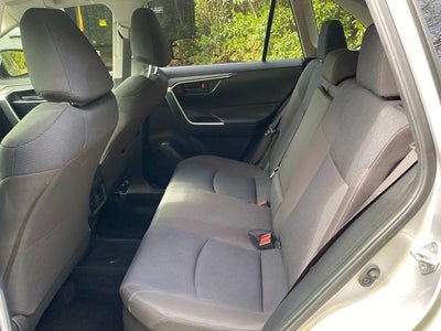 2023 Toyota RAV4 Hybrid LE
